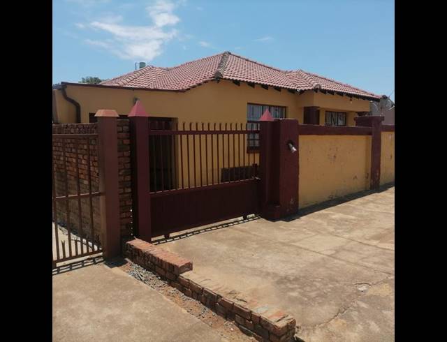 4 BEDROOM HOUSE FOR SALE IN SOSHANGUVE L